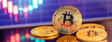Bitcoin hit $125K before Trump’s tariff threat triggered a $19B crypto selloff. Altcoins plunged, but BTC held firm on ETF inflows, liquidity, and safe-haven demand.