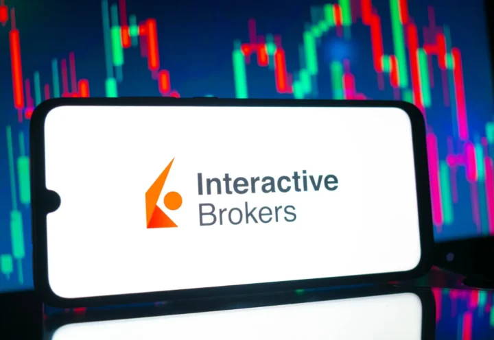 Клиенты Interactive Brokers смогут пополнять брокерские счета стейблкоинами